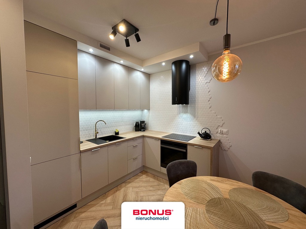 2 pokoje, balkon, miejsce w garażu, os. Harmonia (3)