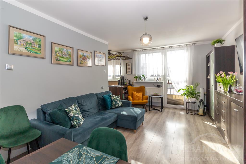 2-pok. mieszkanie przy ul. Lechickiej z balkonem. (2)