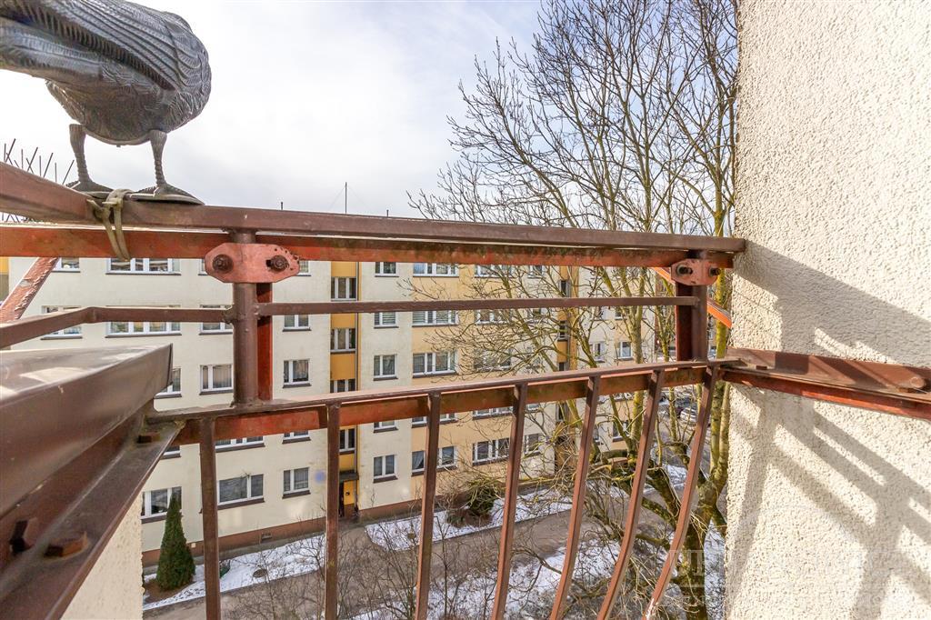 2-pok. mieszkanie przy ul. Lechickiej z balkonem. (5)