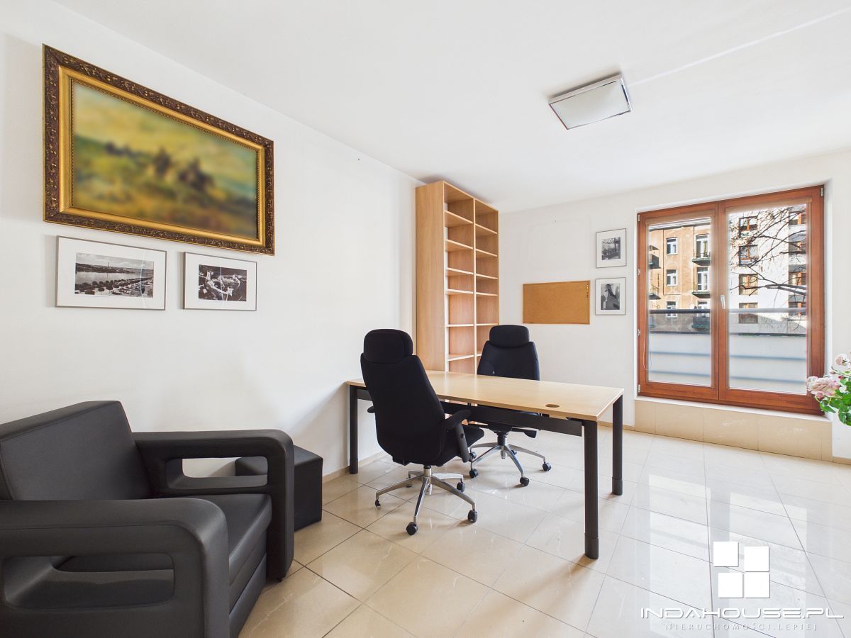 Ciche i jasne mieszkanie  w apartamentowcu z 2009  (2)