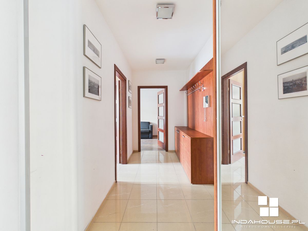 Ciche i jasne mieszkanie  w apartamentowcu z 2009  (5)