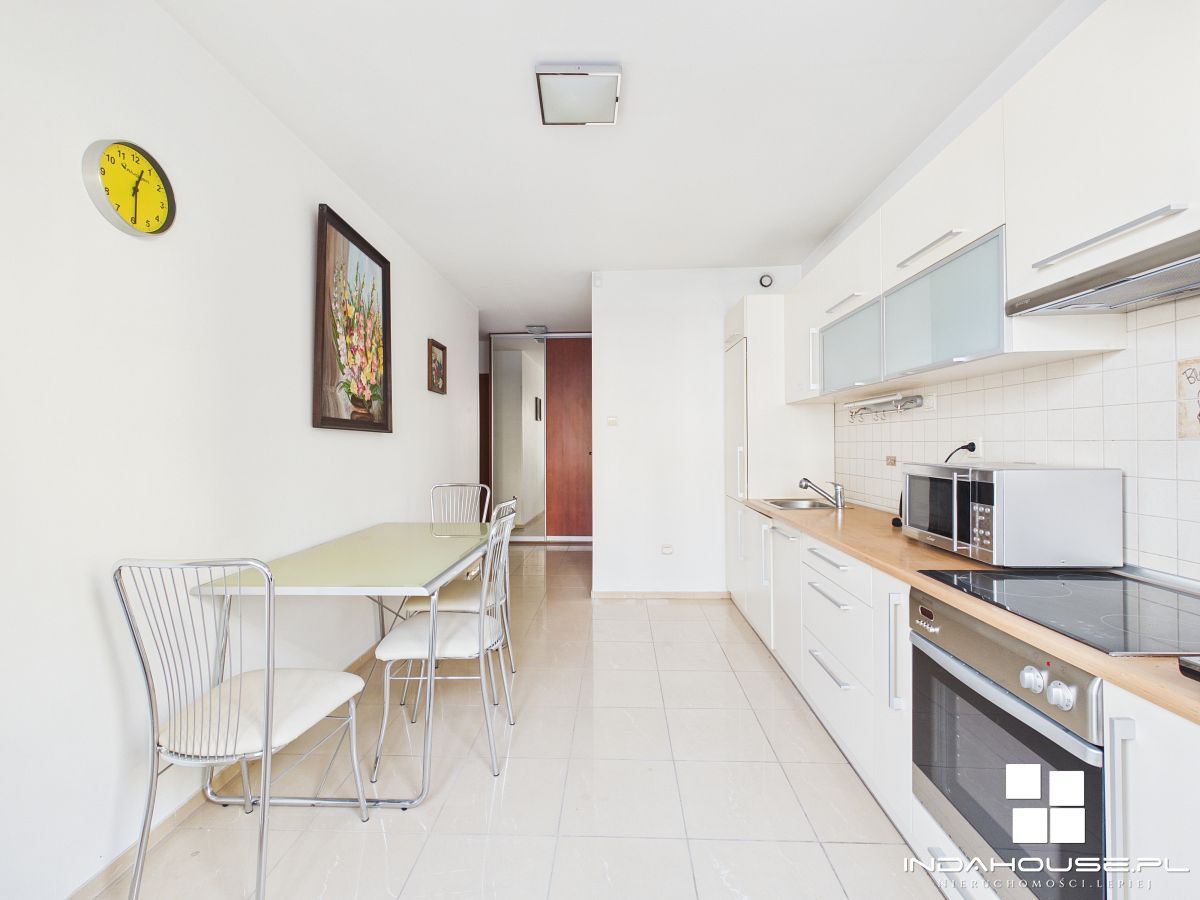 Ciche i jasne mieszkanie  w apartamentowcu z 2009  (9)