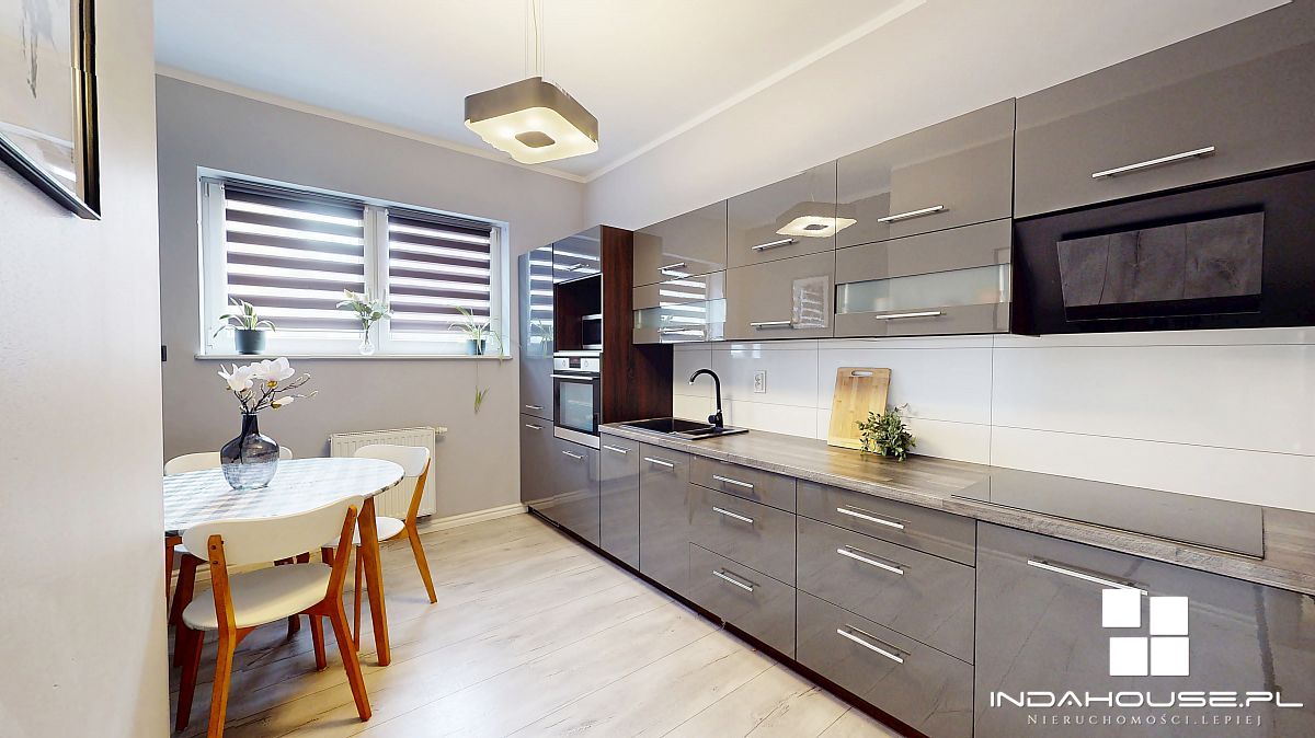 Ciepłe 2 pokojowe, parter, miejsce postojowe, Cent (3)