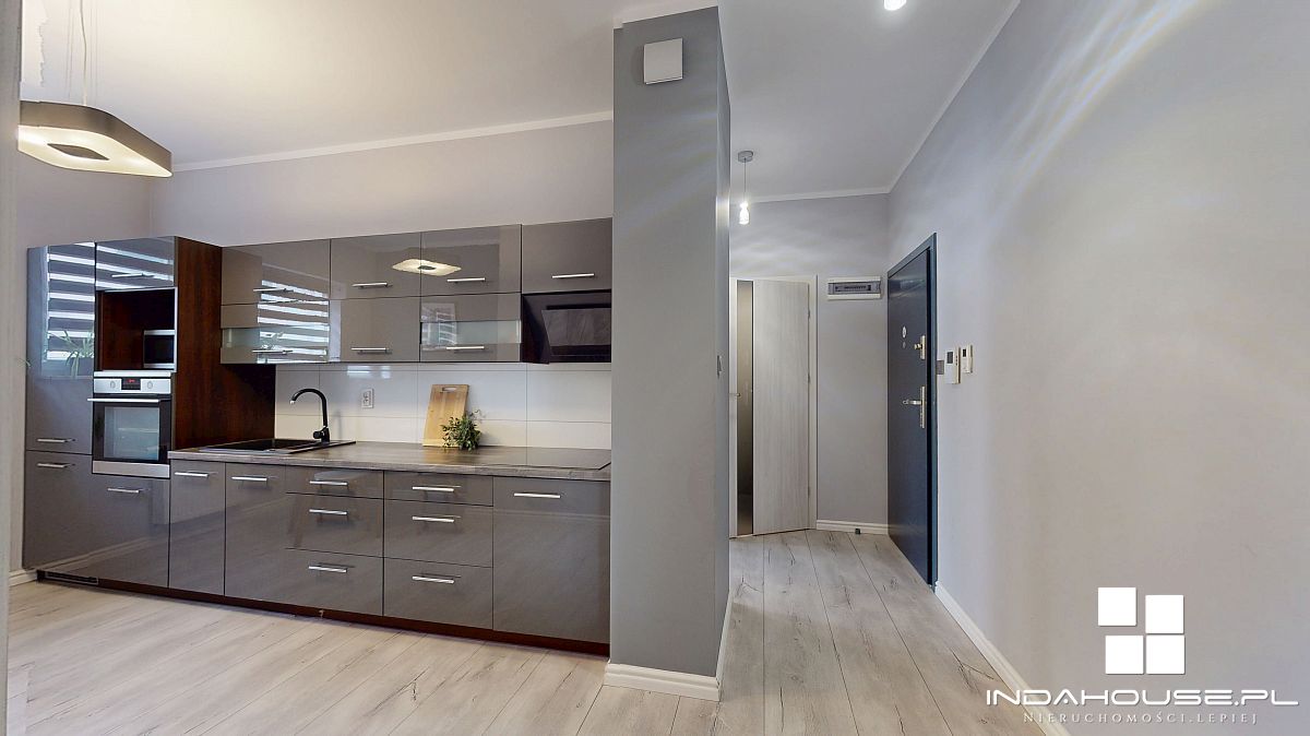 Ciepłe 2 pokojowe, parter, miejsce postojowe, Cent (4)