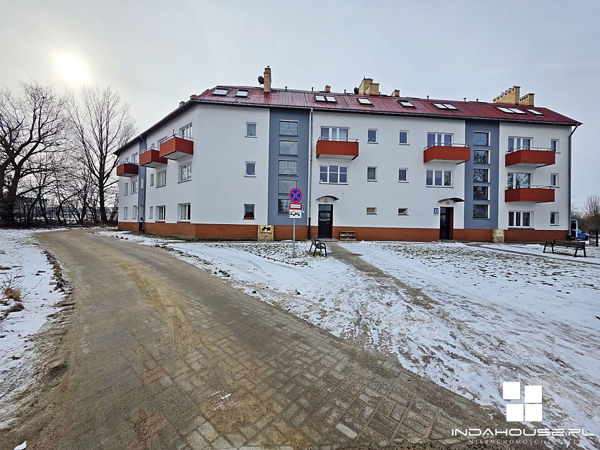 Dwustronne, parter, bez barier architektonicznych. (14)