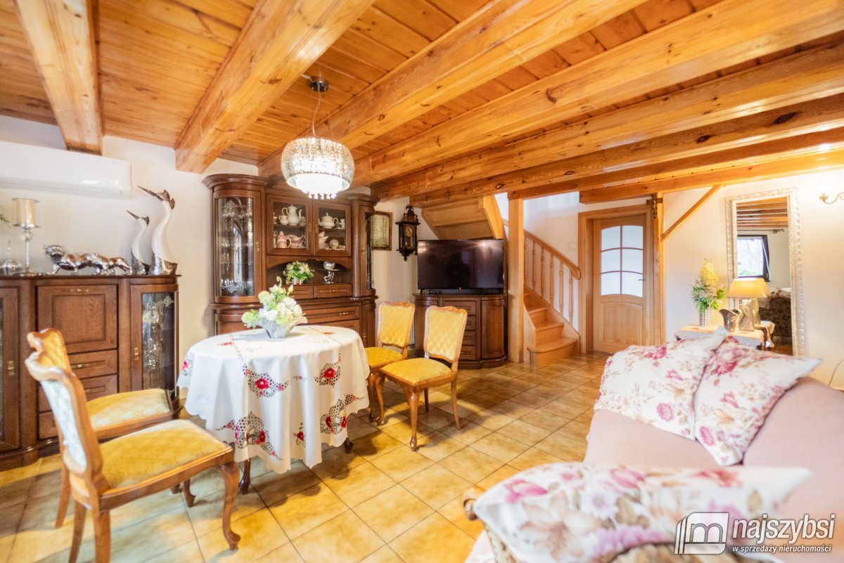 Stara Dobrzyca-Dom z widokiem na jezioro (16)