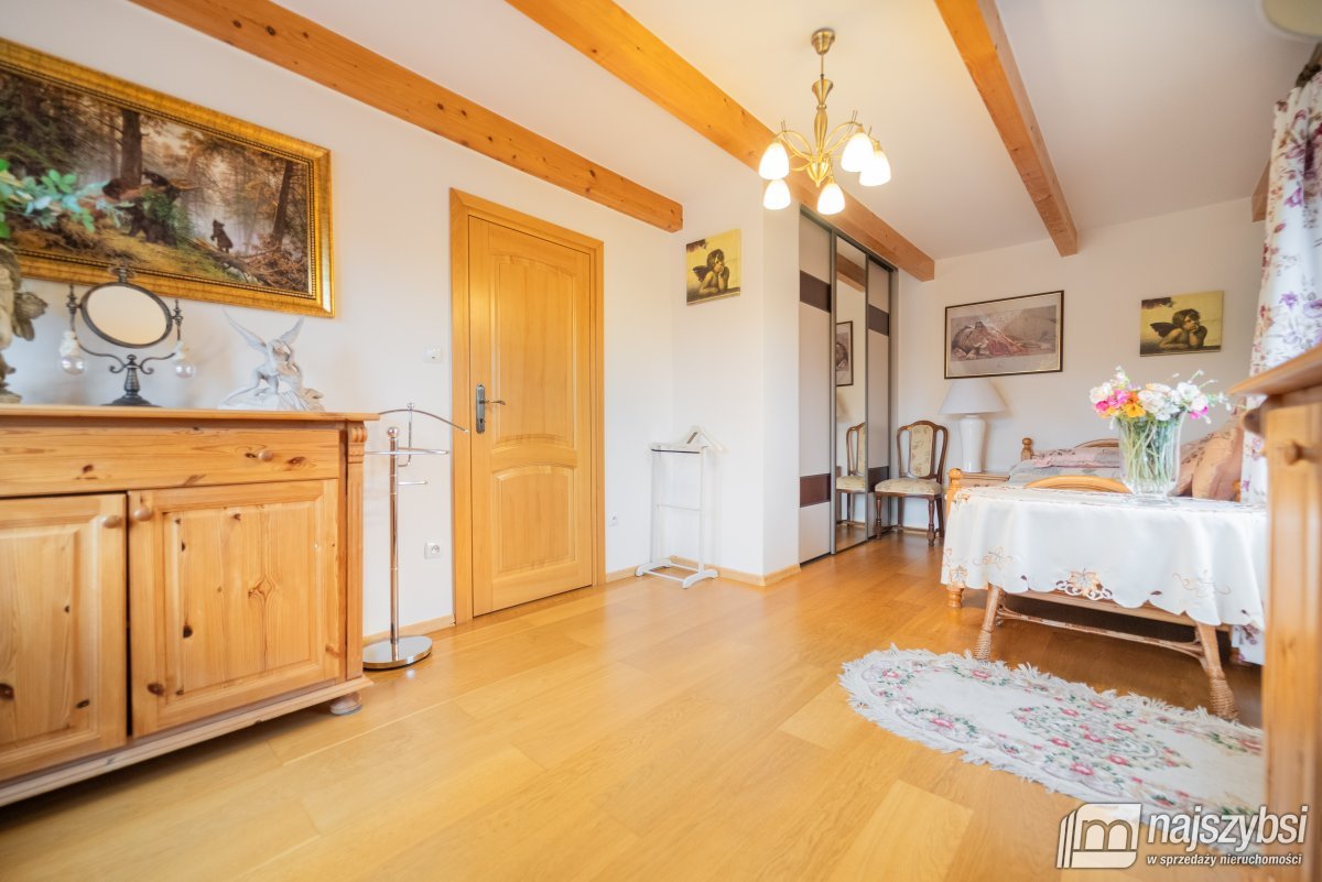 Stara Dobrzyca-Dom z widokiem na jezioro (21)