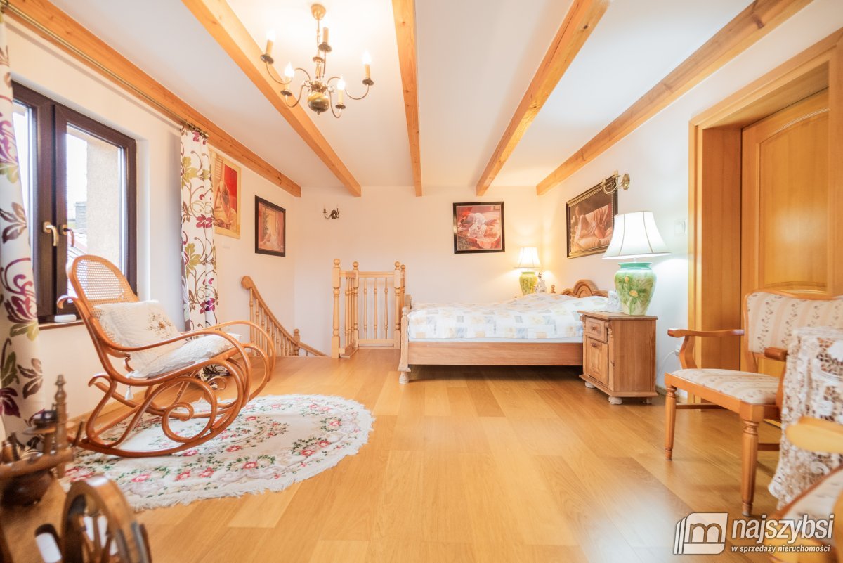 Stara Dobrzyca-Dom z widokiem na jezioro (24)