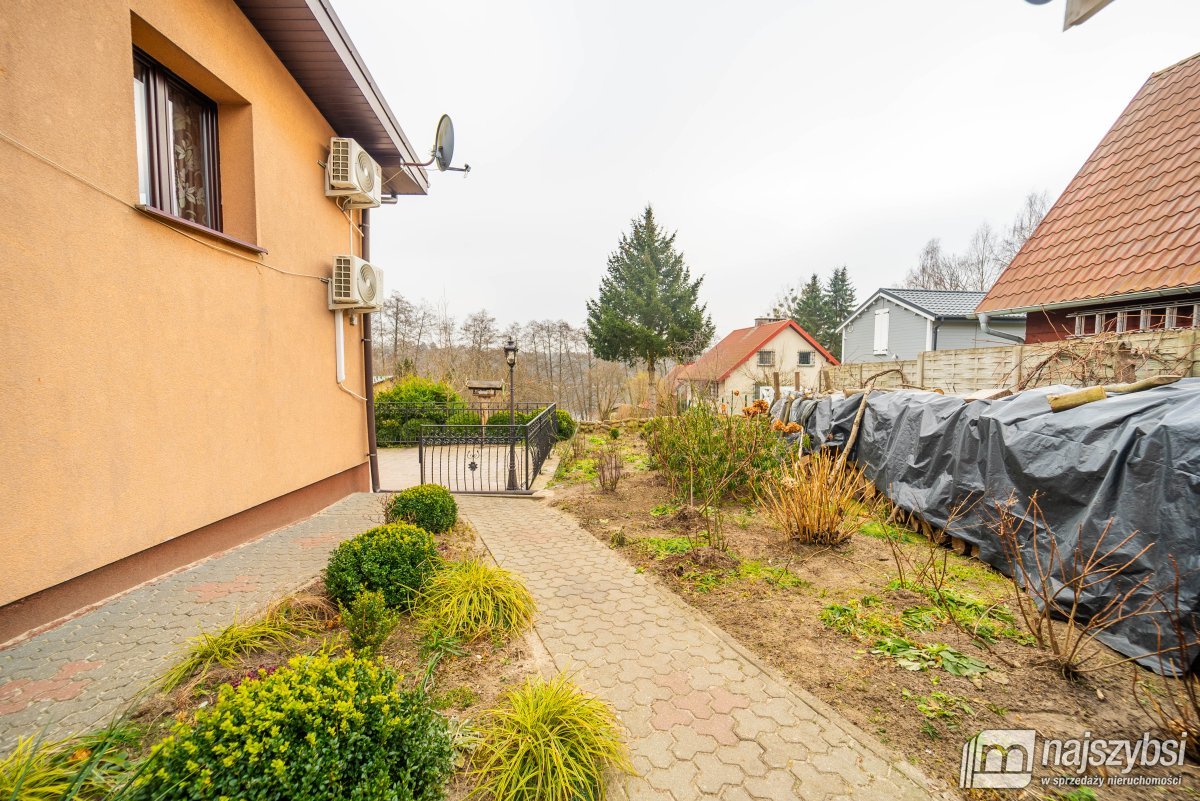 Stara Dobrzyca-Dom z widokiem na jezioro (27)