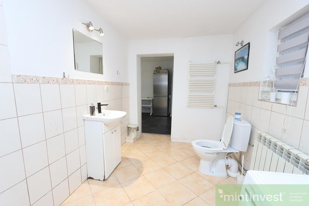 DOM SIEDLISKOWY Z DUŻĄ DZIAŁKĄ (7)