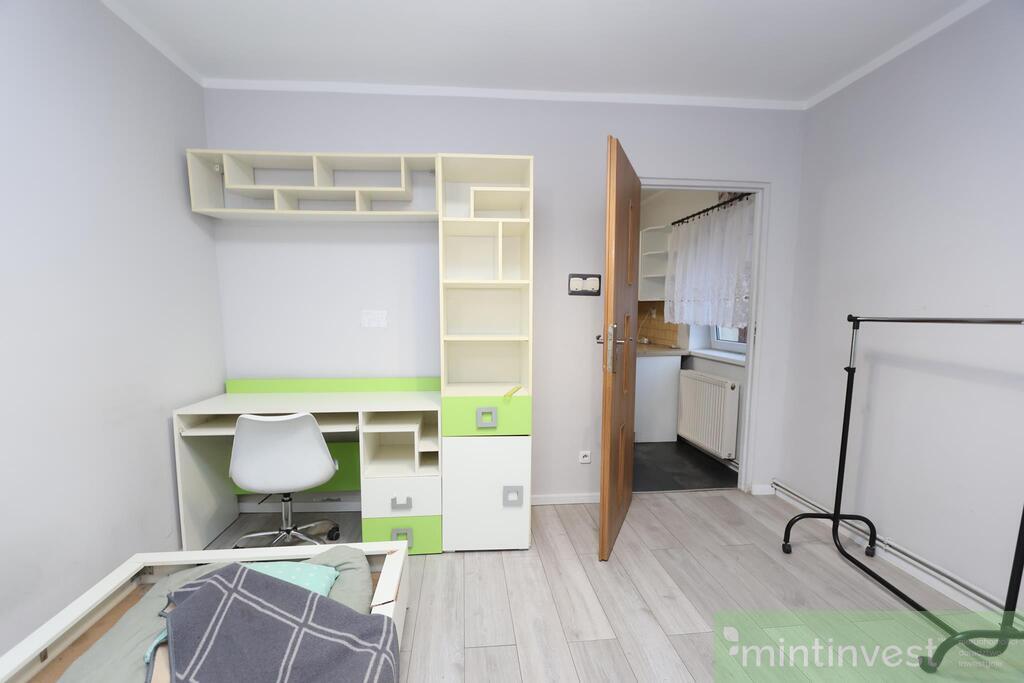 DOM SIEDLISKOWY Z DUŻĄ DZIAŁKĄ (10)