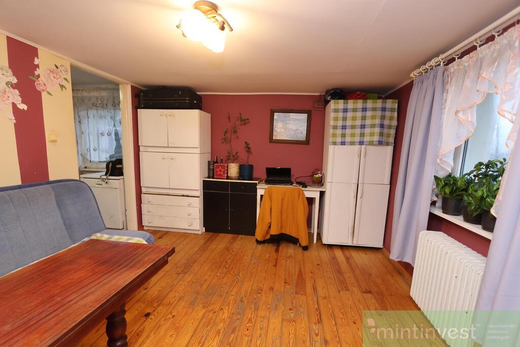 DOM SIEDLISKOWY Z DUŻĄ DZIAŁKĄ (13)