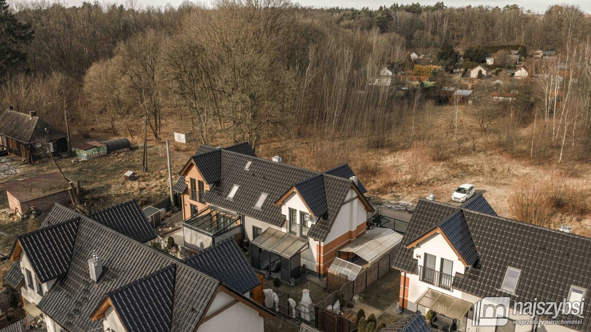 Goleniów -  bliźniak 83 m2 z wiatą REZERWACJA (30)