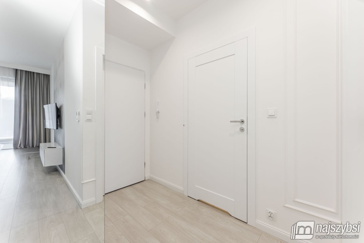 Sianożęty- Luksusowy apartament z ogródkiem  - bli (15)