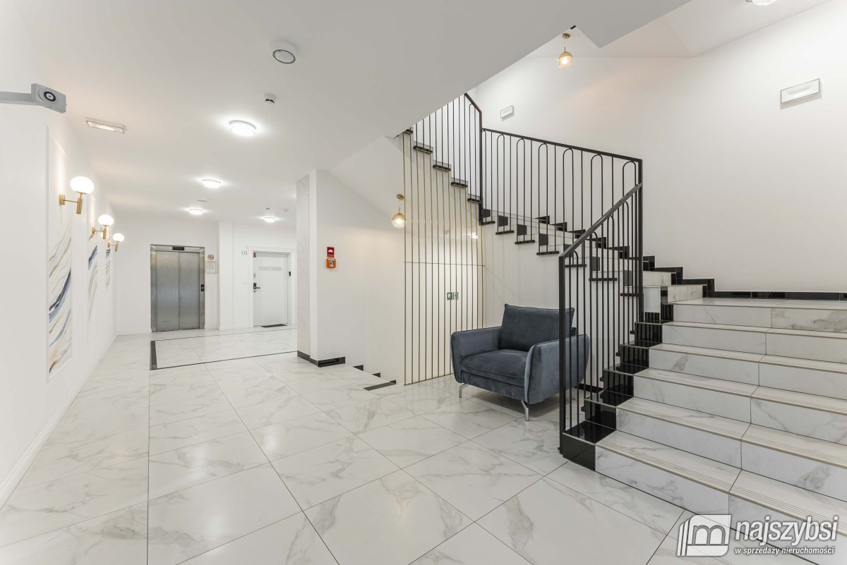 Sianożęty- Luksusowy apartament z ogródkiem  - bli (19)