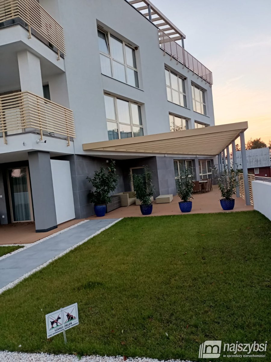 Sianożęty- Luksusowy apartament z ogródkiem  - bli (29)