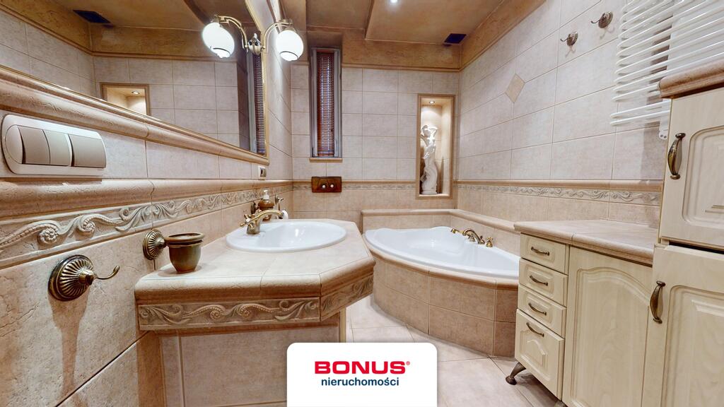 Top lokalizacja- Plac Zgody-3pok, piwnica, mp (9)