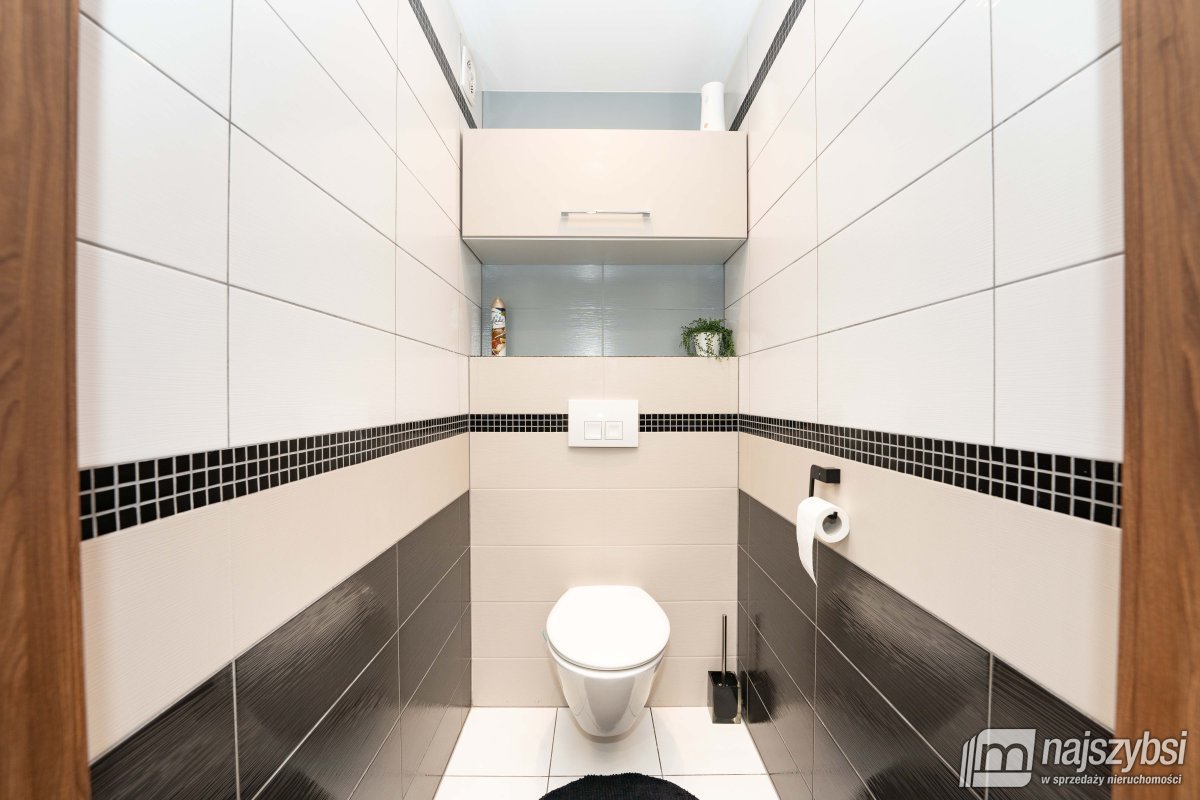 KOŁOBRZEG - PRZESTRONNE MIESZKANIE 4pok. Z GARAŻEM (12)