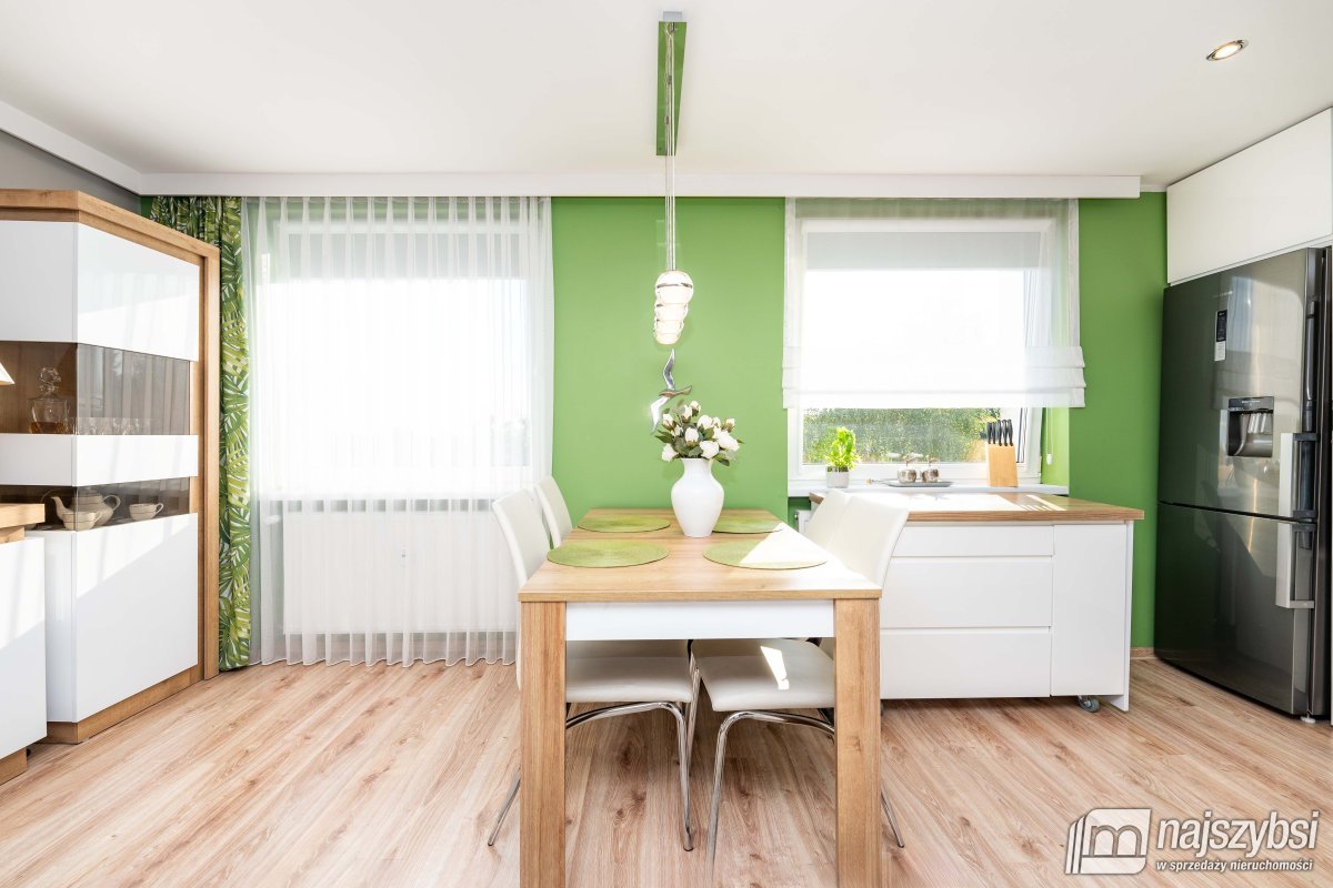 KOŁOBRZEG - PRZESTRONNE MIESZKANIE 4pok. Z GARAŻEM (5)