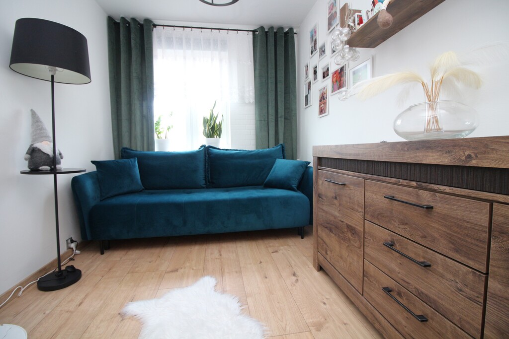 4 pokojowe mieszkanie -gotowe do zamieszkania. (9)