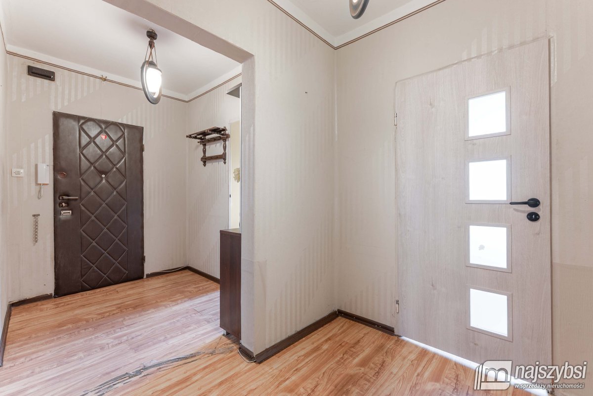 Goleniów - mieszkanie 3-pok. z widokiem na park (9)