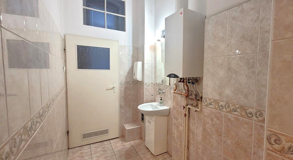 CENTRUM SZCZECINA, I piętro, idealne  na biuro! (6)