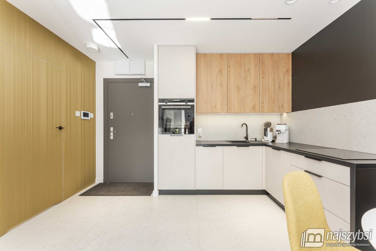 KOŁOBRZEG - EKSKLUZYWNY  APARTAMENT PREMIUM   W LI (9)