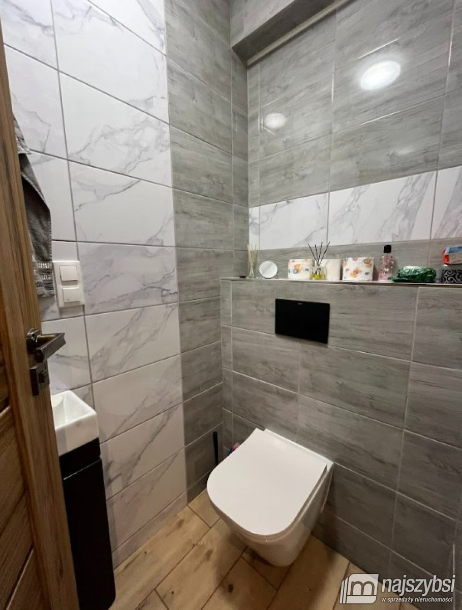 Karlino- dom wolnostojący w malowniczej okolicy (13)