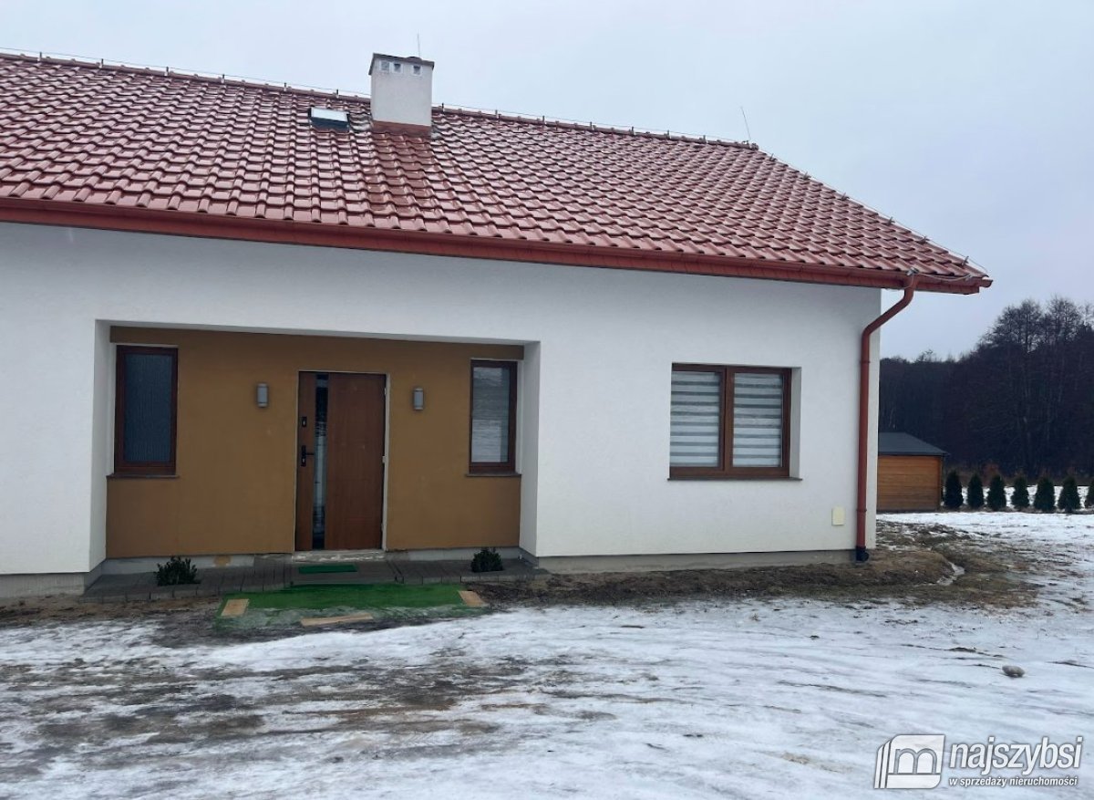 Karlino- dom wolnostojący w malowniczej okolicy (2)