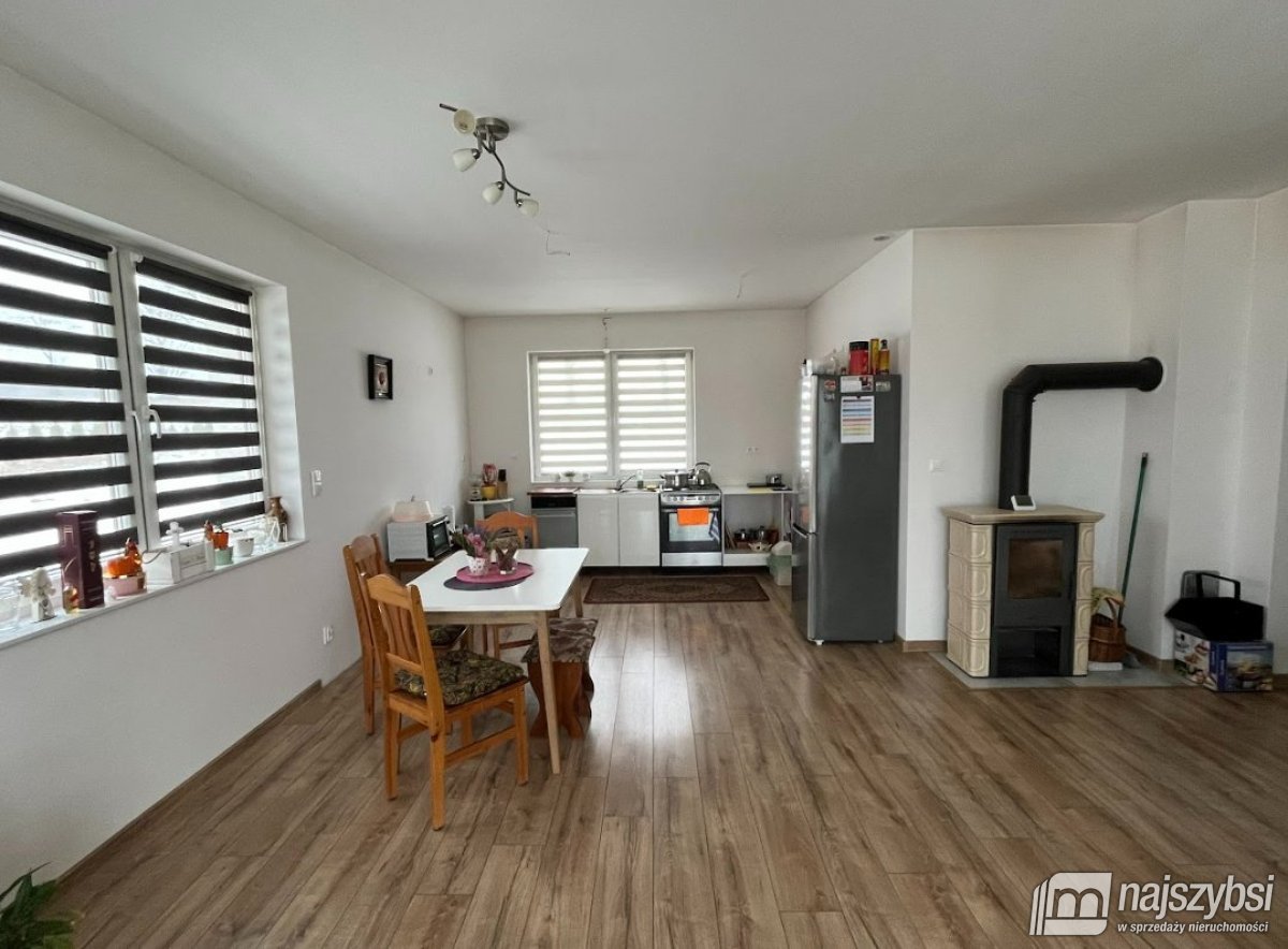 Karlino- dom wolnostojący w malowniczej okolicy (9)