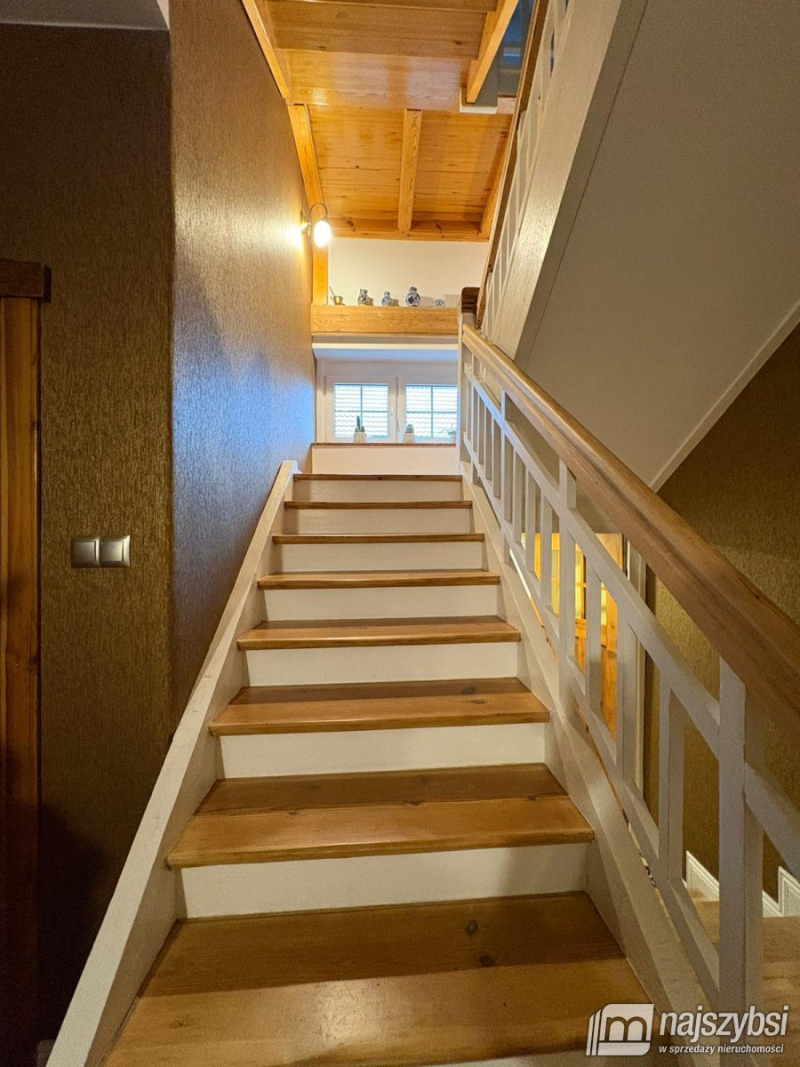 Wałcz-Willa miejska nad dwoma jeziorami (12)