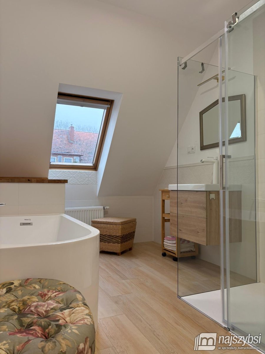 Wałcz-Willa miejska nad dwoma jeziorami (14)