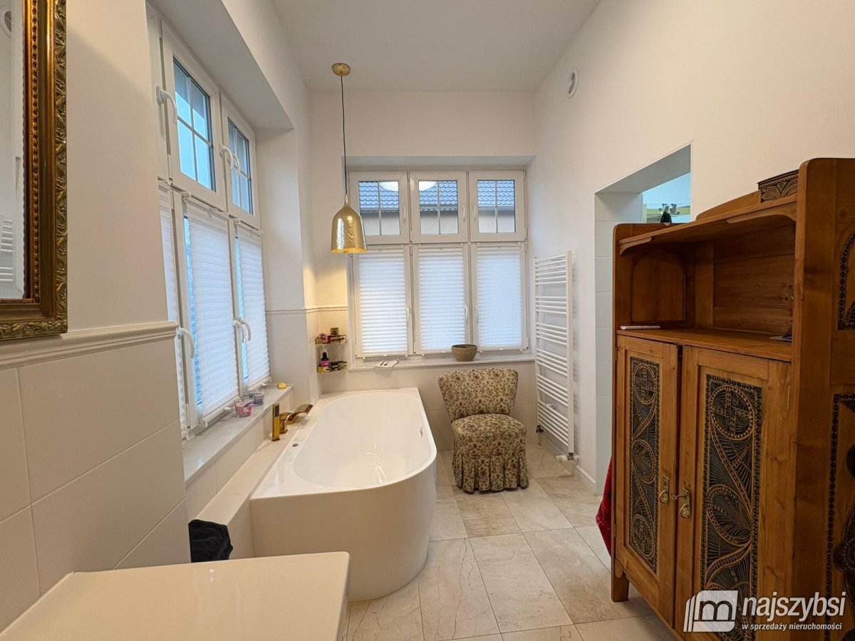 Wałcz-Willa miejska nad dwoma jeziorami (7)