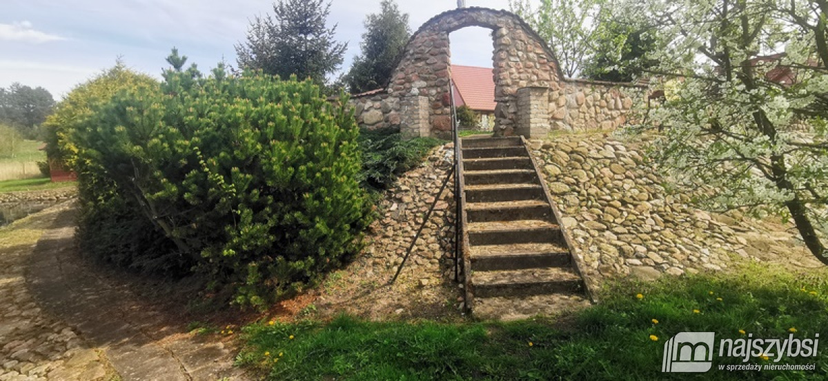 Miroslawiec - budynek mieszkalny plus budynek agro (1)