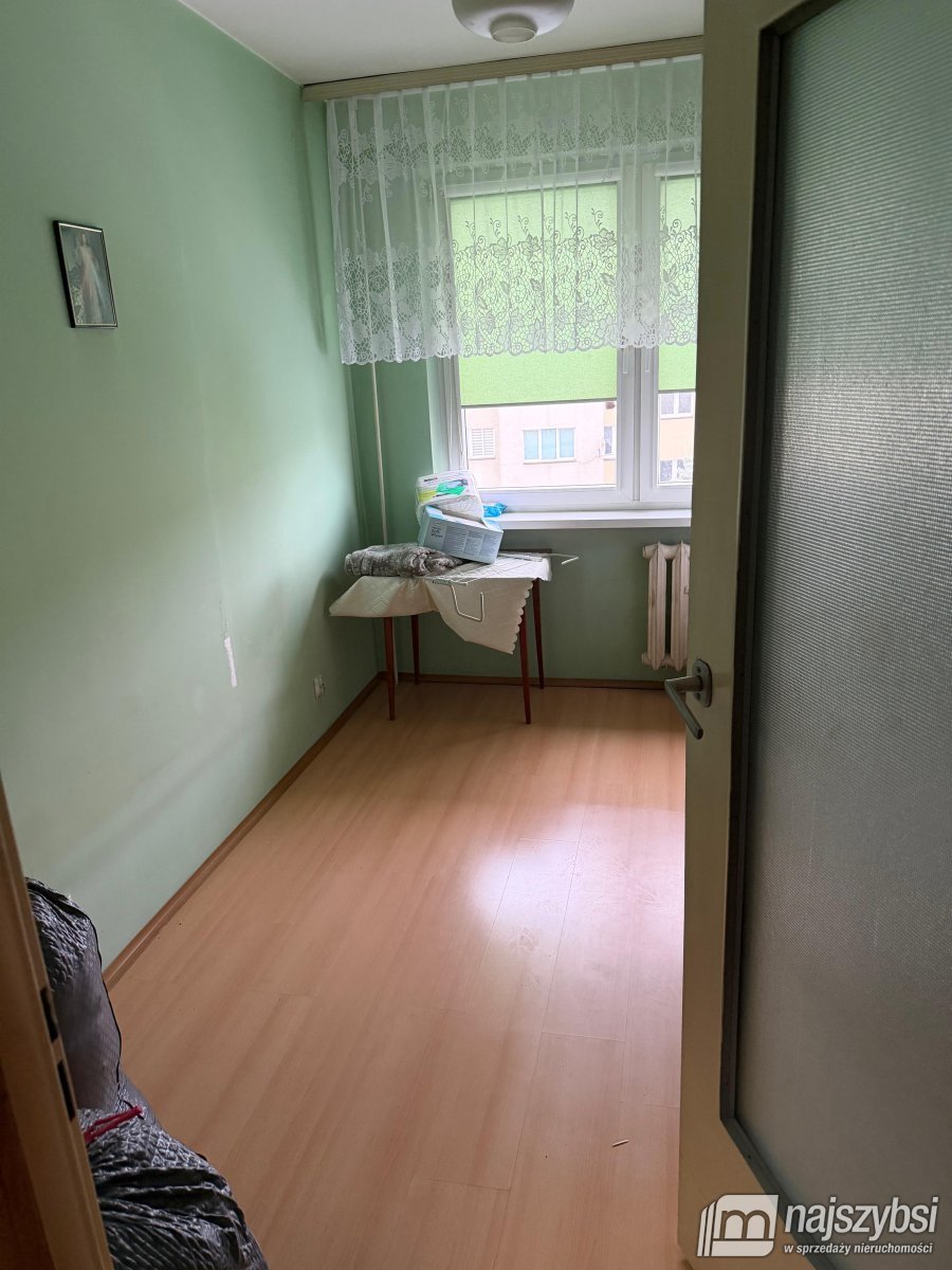 Nowogard - mieszkanie 3-pokojowe 57,8m2 z loggią (7)