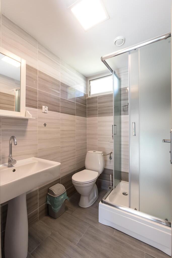 Na sprzedaż dom + 3 domki letniskowe - Pobierowo (8)