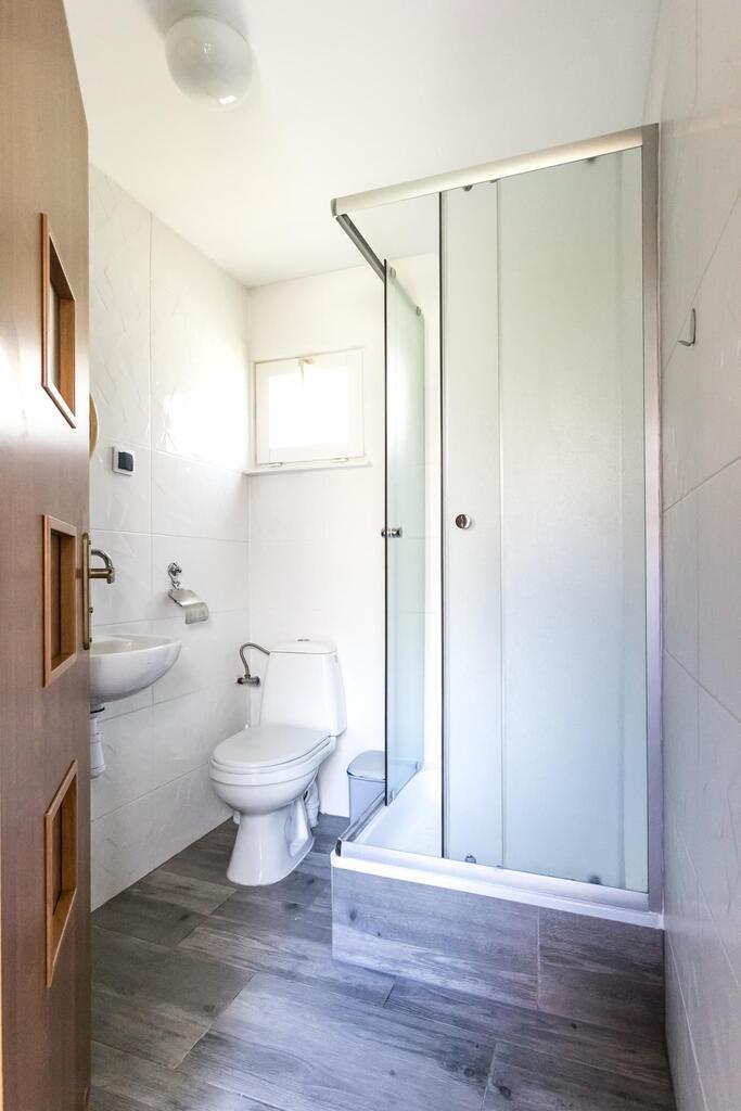 Na sprzedaż dom + 3 domki letniskowe - Pobierowo (12)