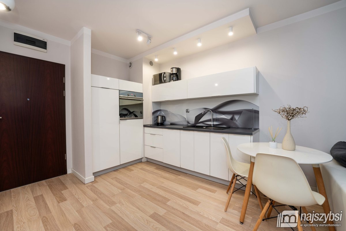 Kołobrzeg - mieszkanie z ogródkiem 600m od morza (4)