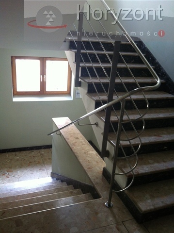 Lokal biurowy 47m2 Stare Miasto, okolice Wyszaka (8)