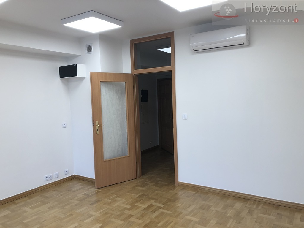 Lokal biurowy 47m2 Stare Miasto, okolice Wyszaka (4)