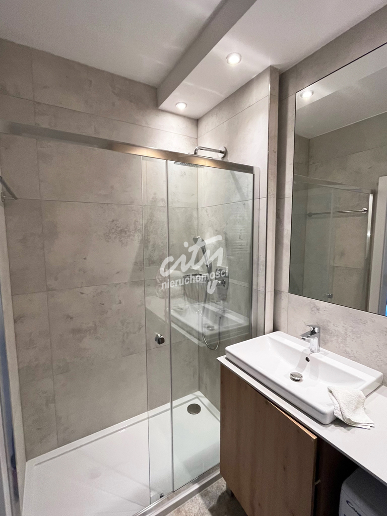 Wysoki Standard! Centrum, 2 pokoje, parking. (5)