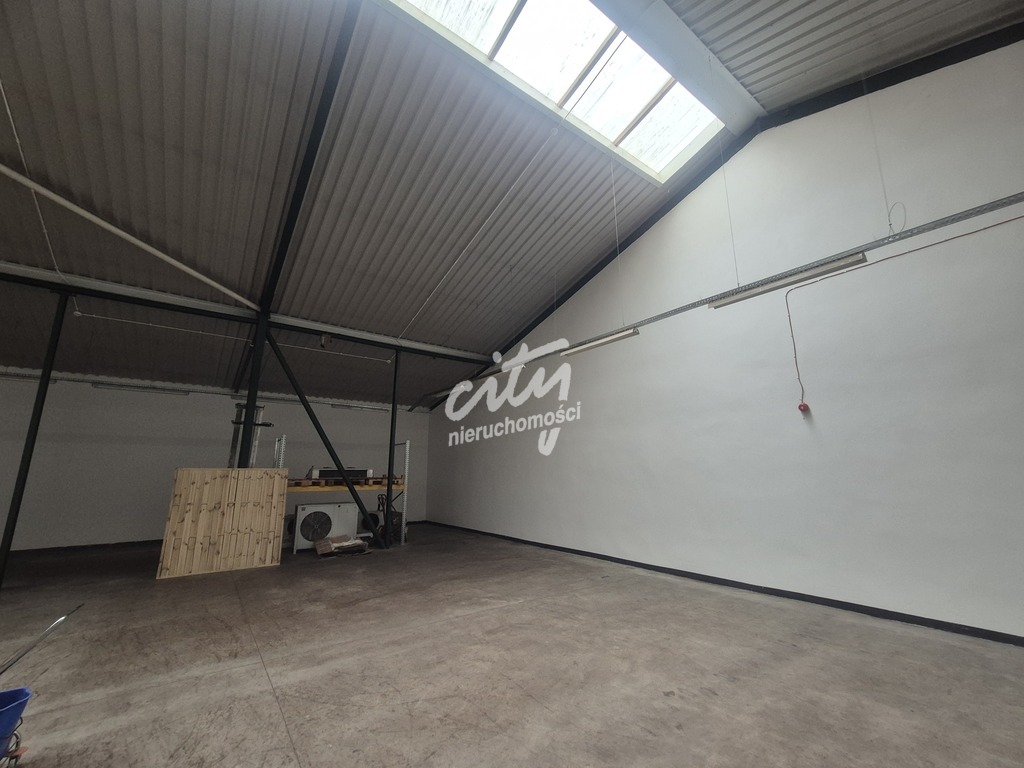 Hala na wynajem 730 m2 z biurami i placem (4)
