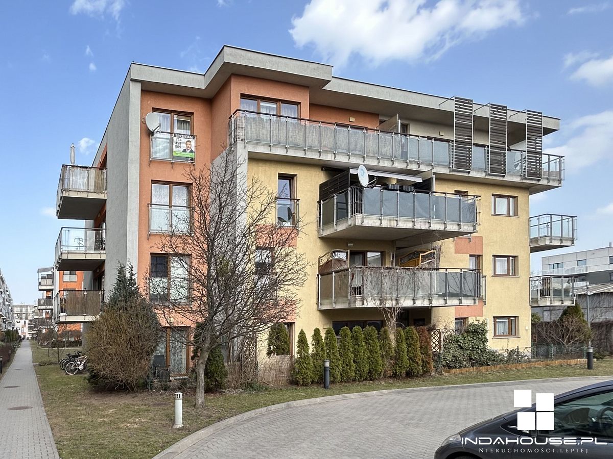 3 - pokojowe mieszkanie przy ul. Dzieci Warszawy (1)