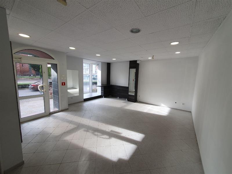 Lokal do wynajęcia z witrynami centrum Koszalin (3)