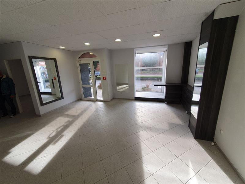 Lokal do wynajęcia z witrynami centrum Koszalin (4)