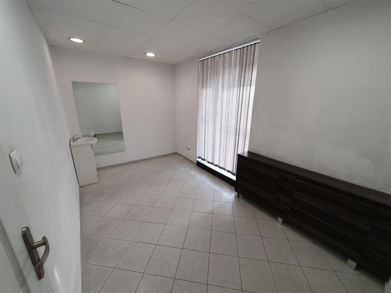 Lokal do wynajęcia z witrynami centrum Koszalin (5)