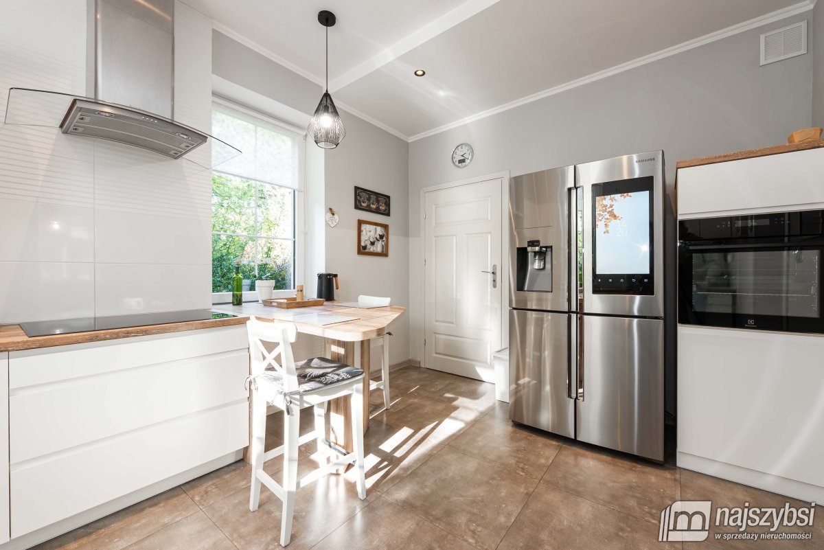 PARSOWO-DUŻA POSIADŁOŚĆ NA UBOCZU  (18)