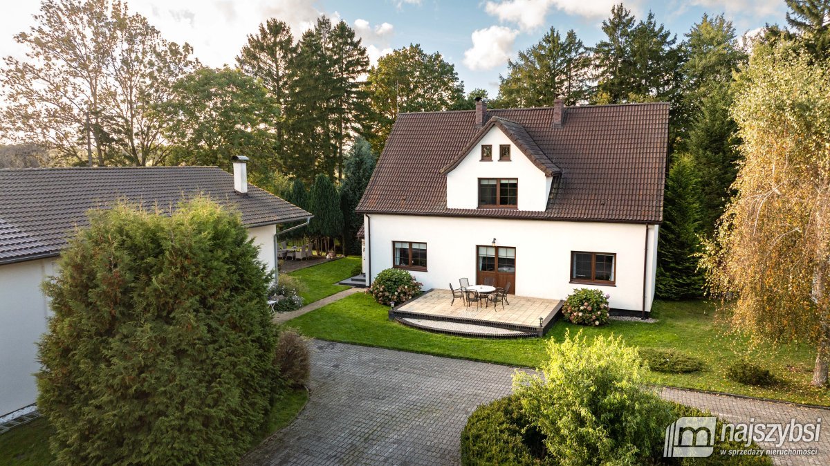 PARSOWO-DUŻA POSIADŁOŚĆ NA UBOCZU  (2)