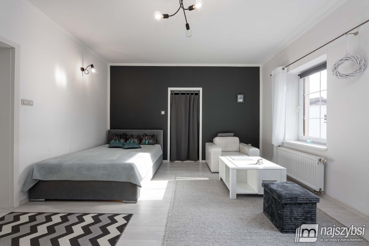 PARSOWO-DUŻA POSIADŁOŚĆ NA UBOCZU  (34)