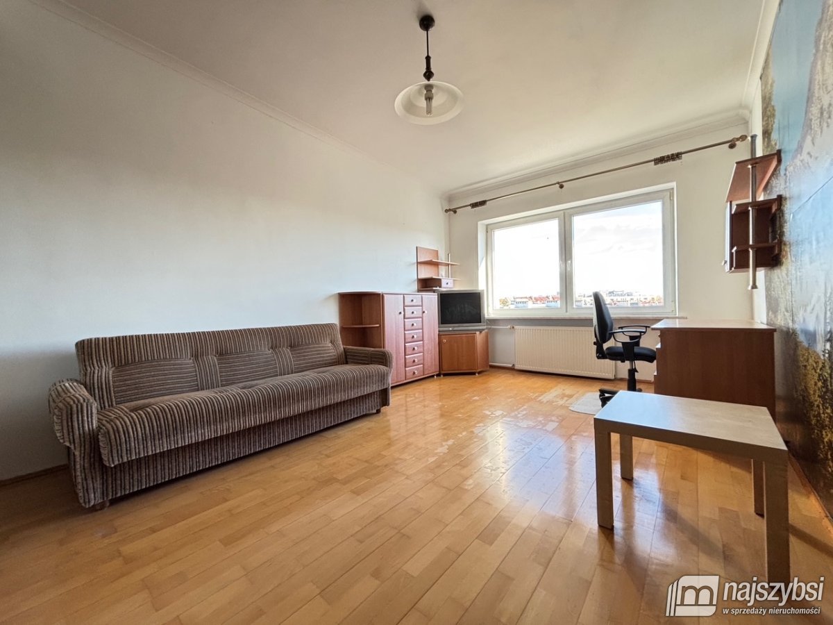 Kołobrzeg - 2 - pokojowe mieszkanie 72 m2 w centru (3)